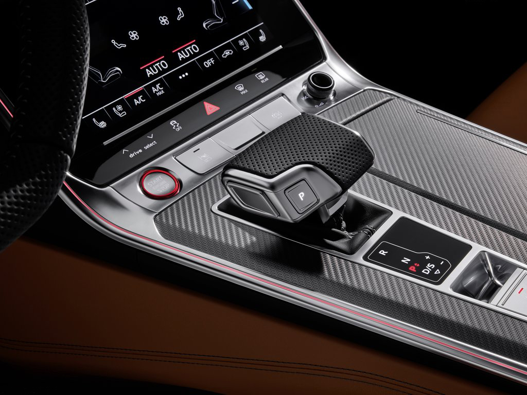 Audi-RS6_Avant-2020-1024-13.jpg