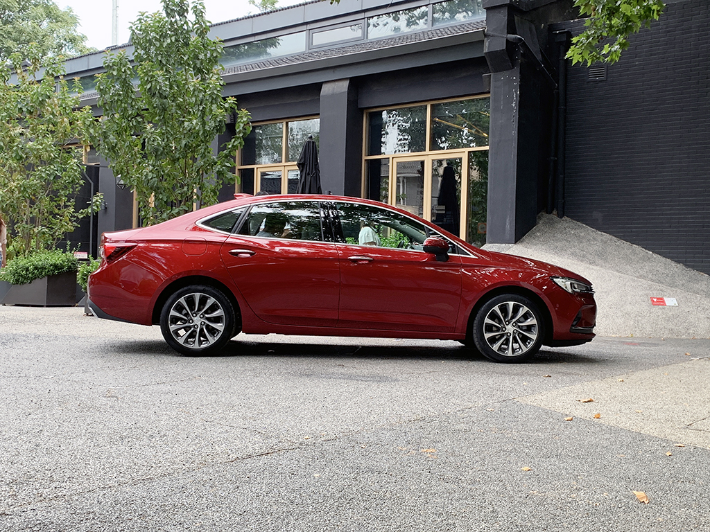 autohomecar__ChcCP11d61uAAYZeADkLTqPz_Gs723.JPG