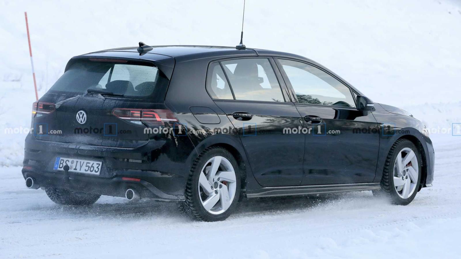 volkswagen-golf-gti-spy-photos (1).jpg volkswagen-golf-gti-spy-photos (1).jpg