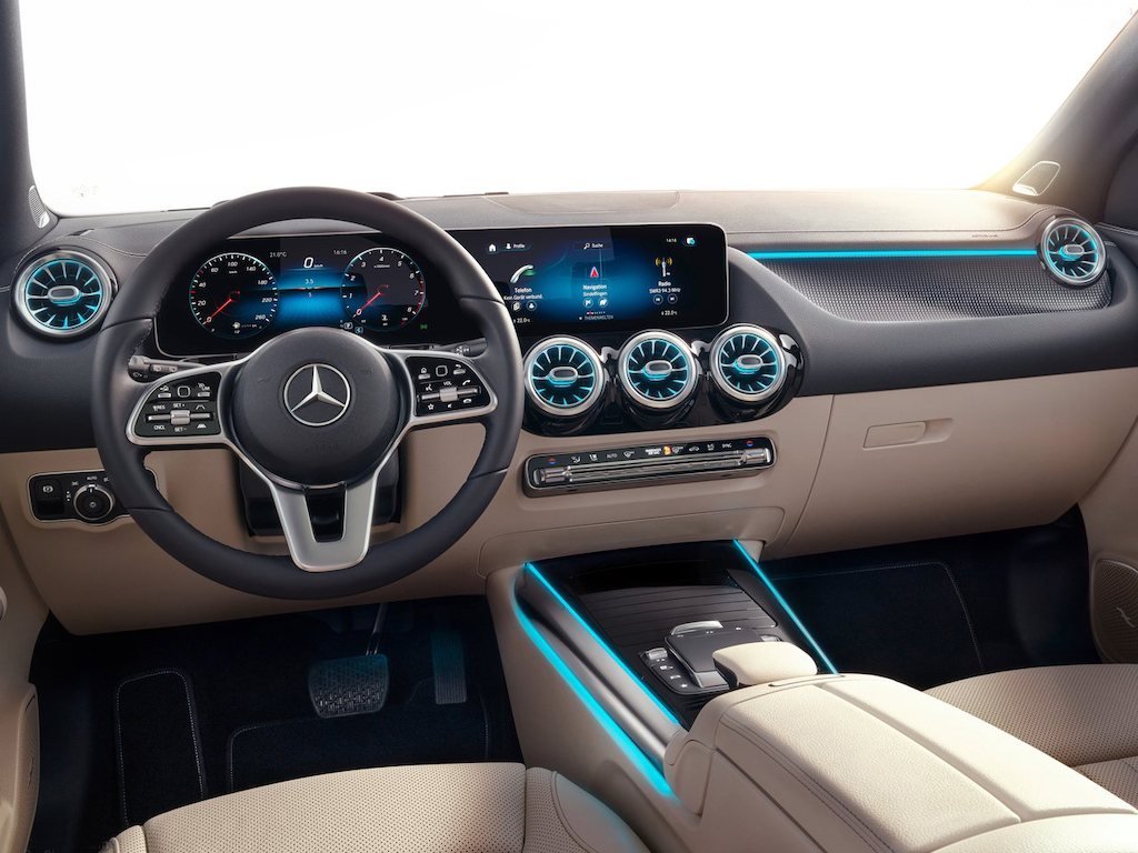 Mercedes-Benz-GLA-2021-1280-1c.jpg