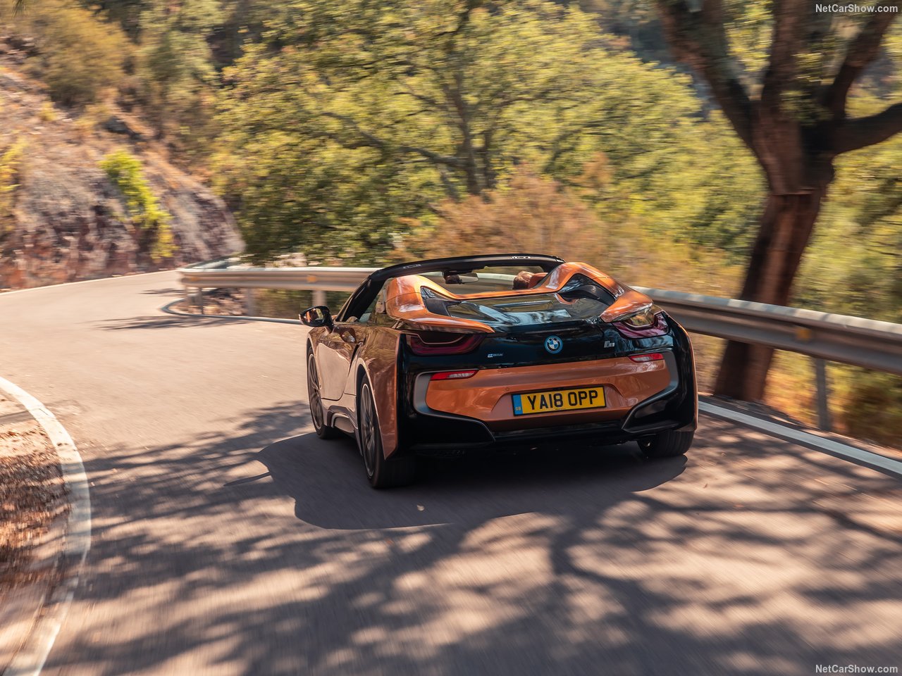 BMW-i8_Roadster_UK-Version-2019-1280-18.jpg